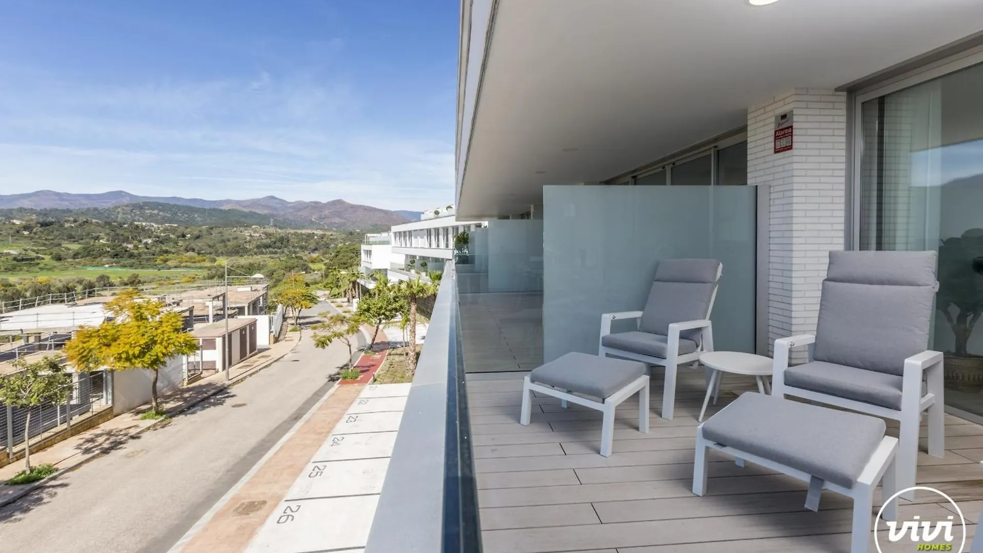 Vivi Homes - Sonrisa Pool, Terrace, Golf & Beach Estepona 0*,