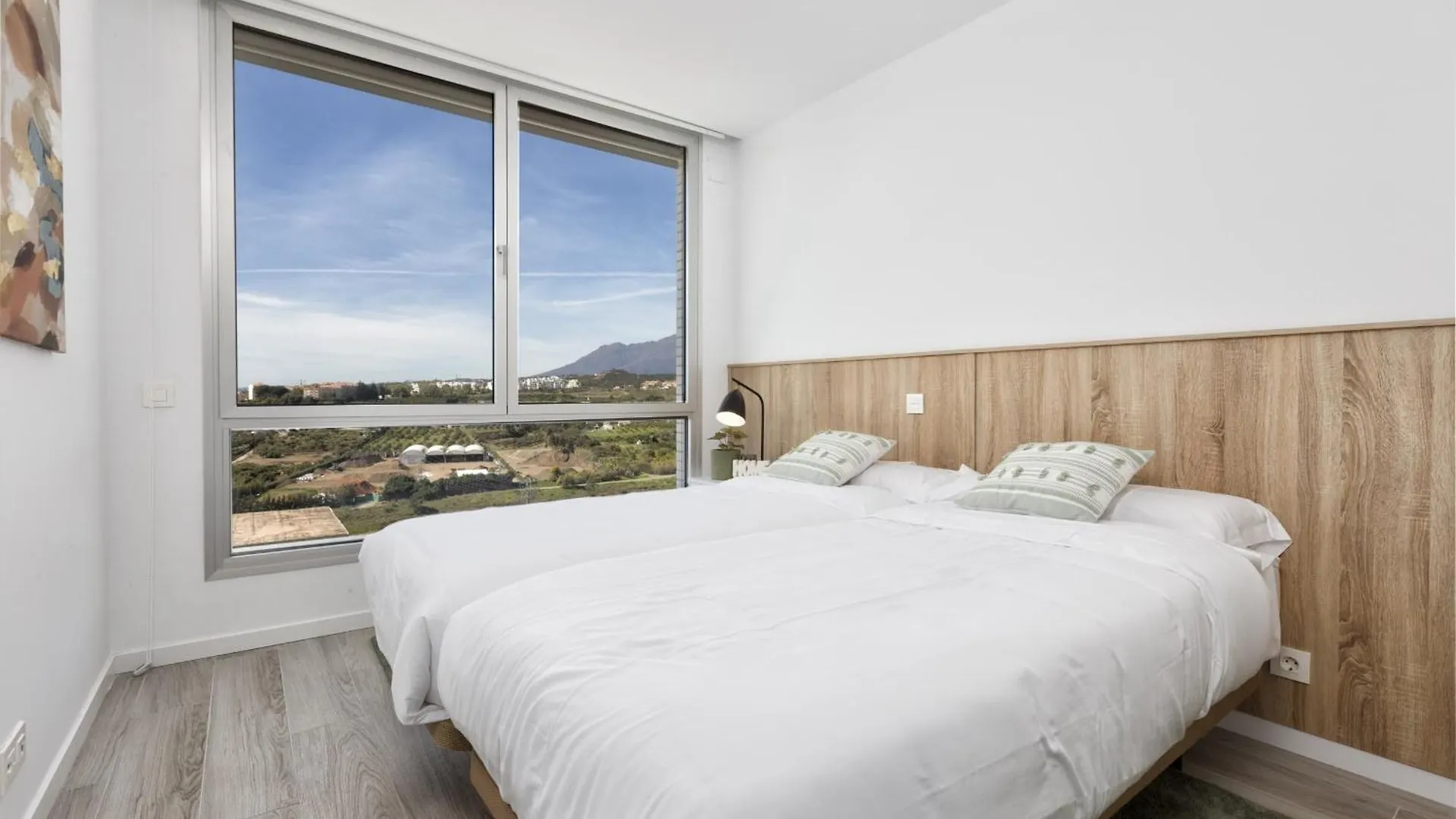 Vivi Homes - Sonrisa Pool, Terrace, Golf & Beach Estepona